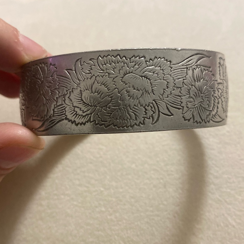 Carnation Silver Toned Floral Bracelet